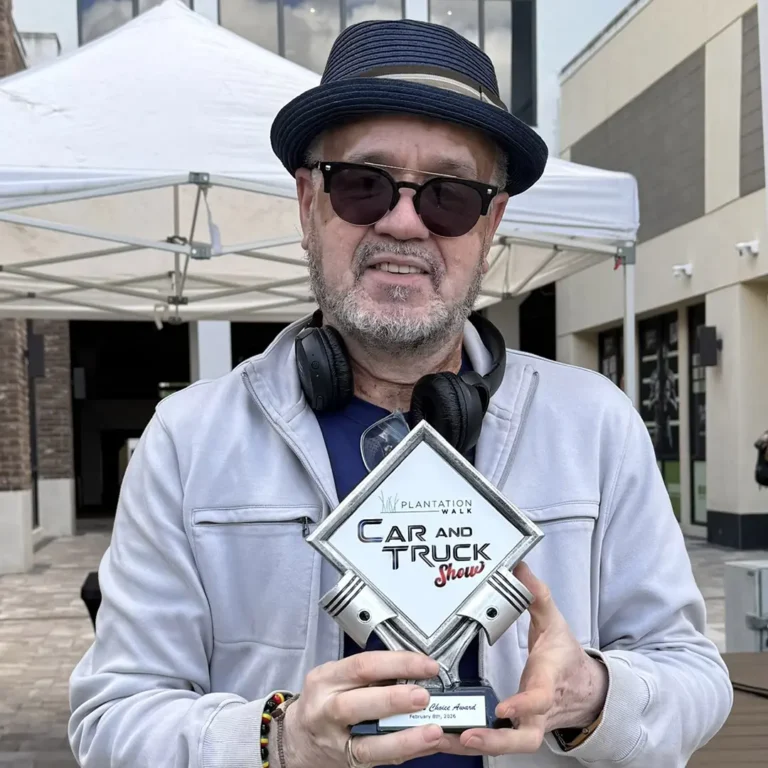 Alfredo: 1934 Black Orange Chevy Roaster